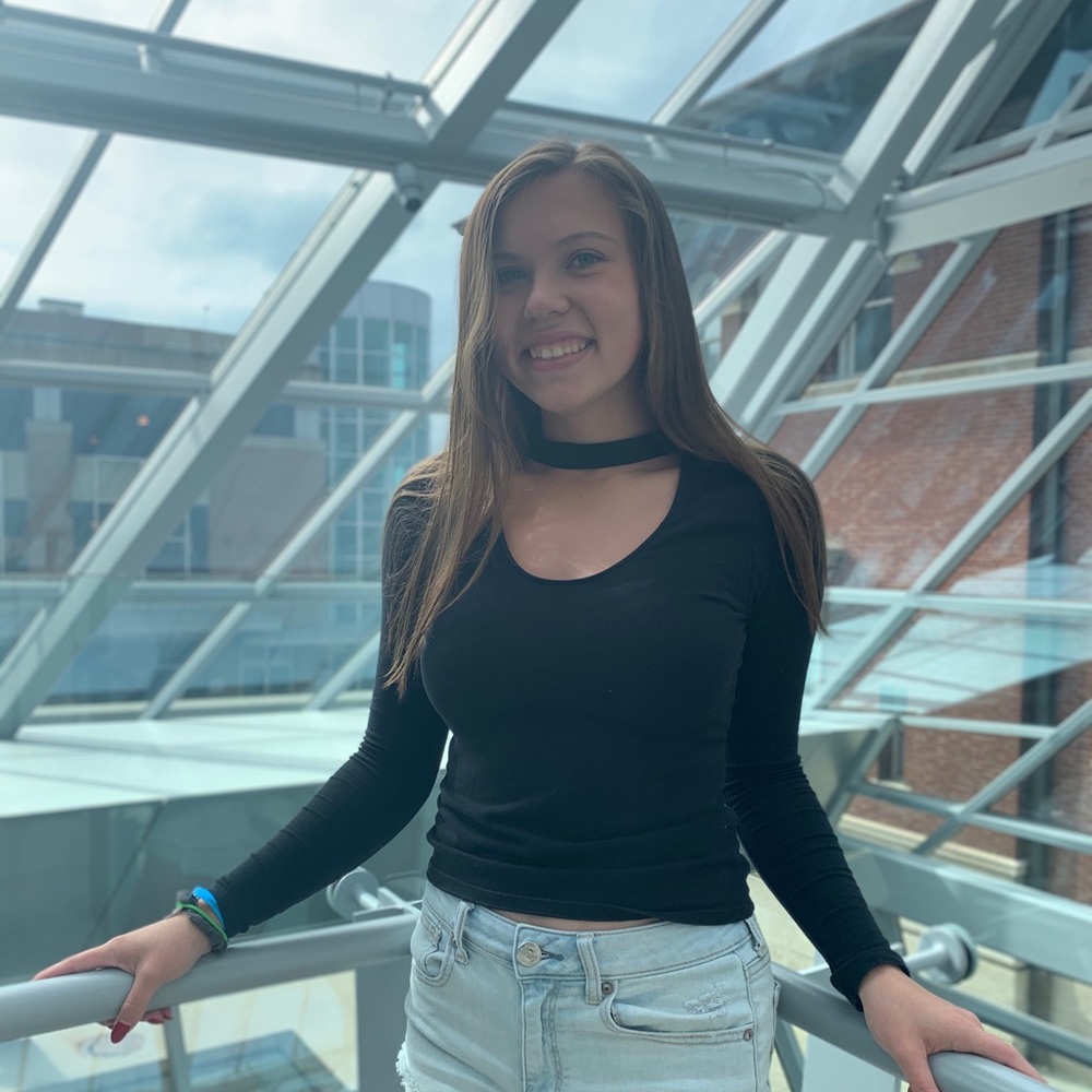 Meet your Posher, Emily